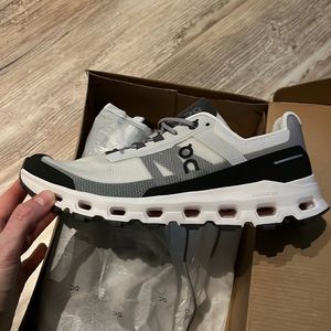 On Running sneakers shoes!